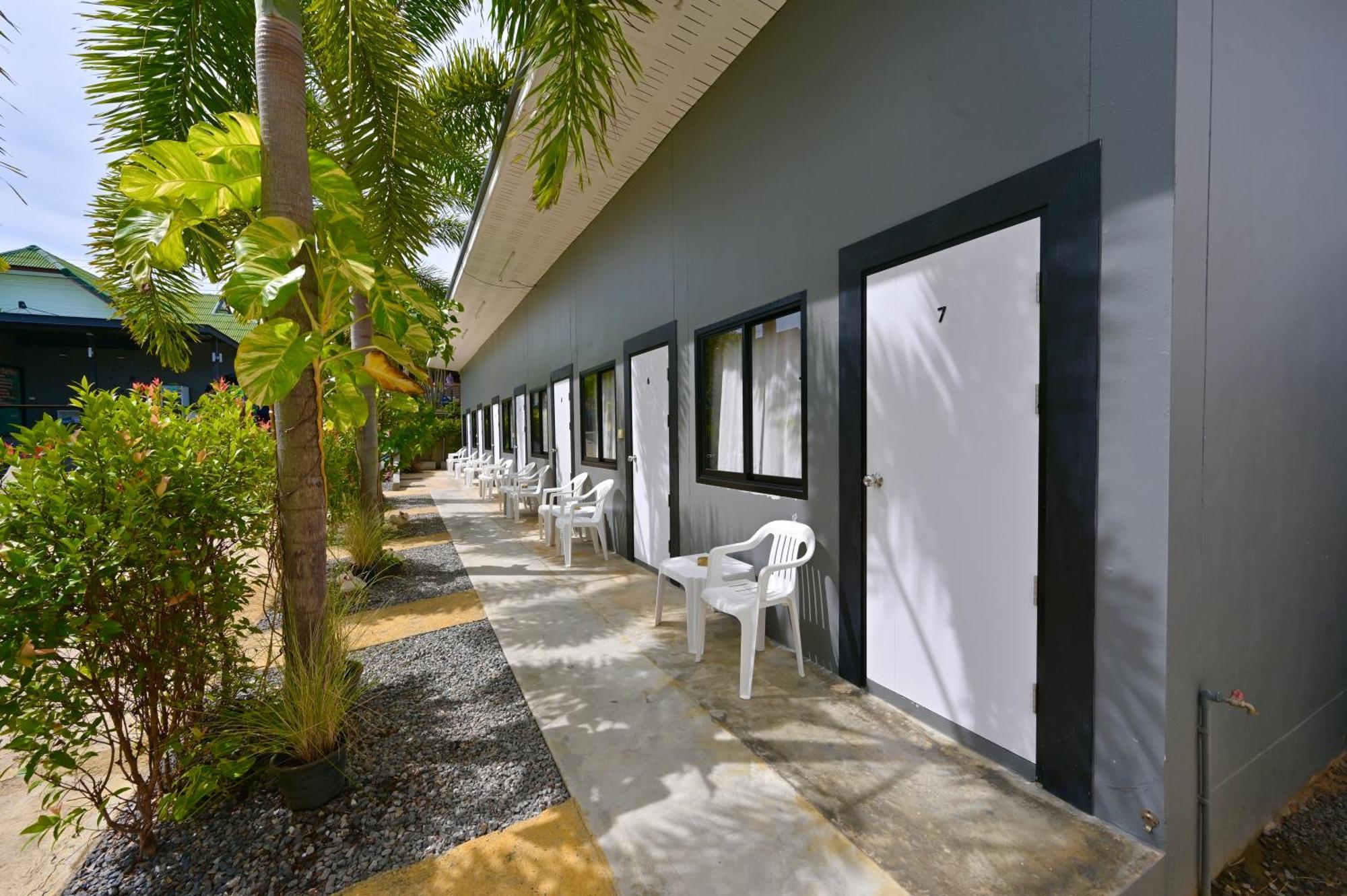 Samui Backpacker Hotel Bang Rak Beach  Ngoại thất bức ảnh